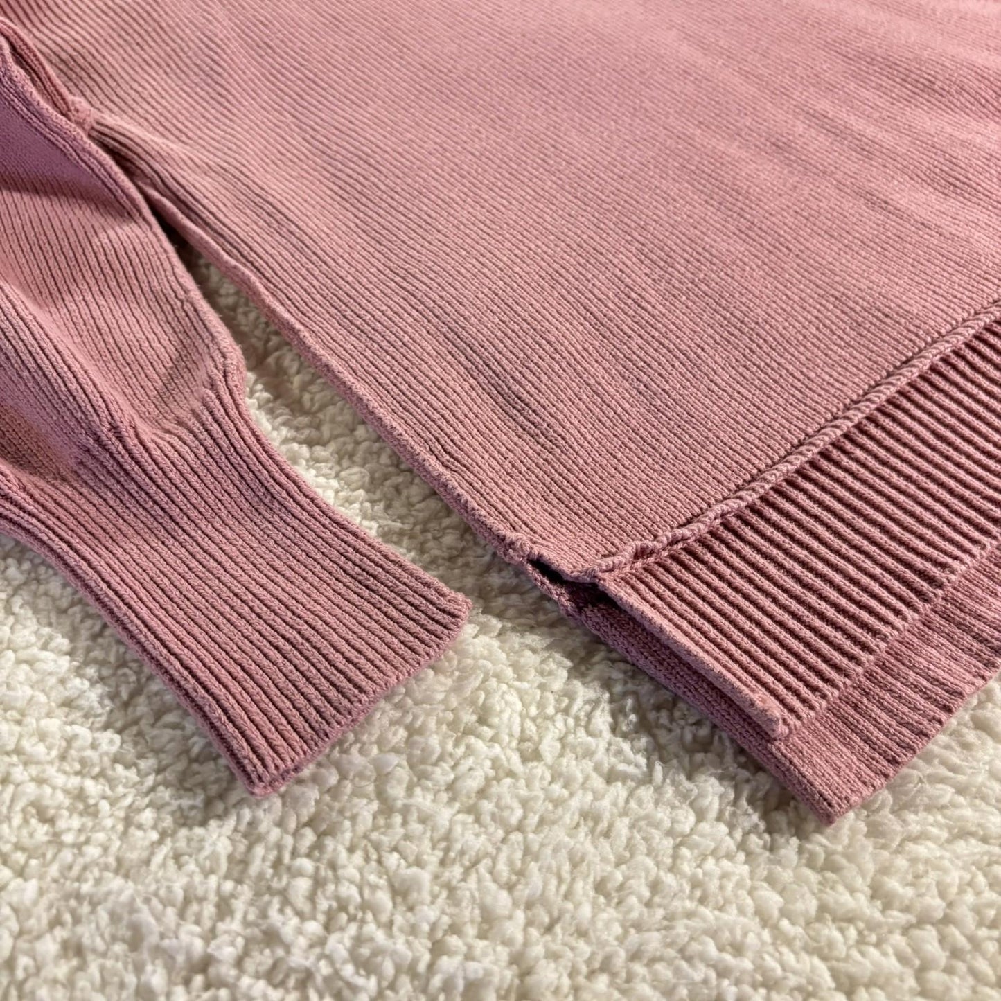 Moon & Madison Pink Knit Sweater Size Medium Cozy Modest EUC