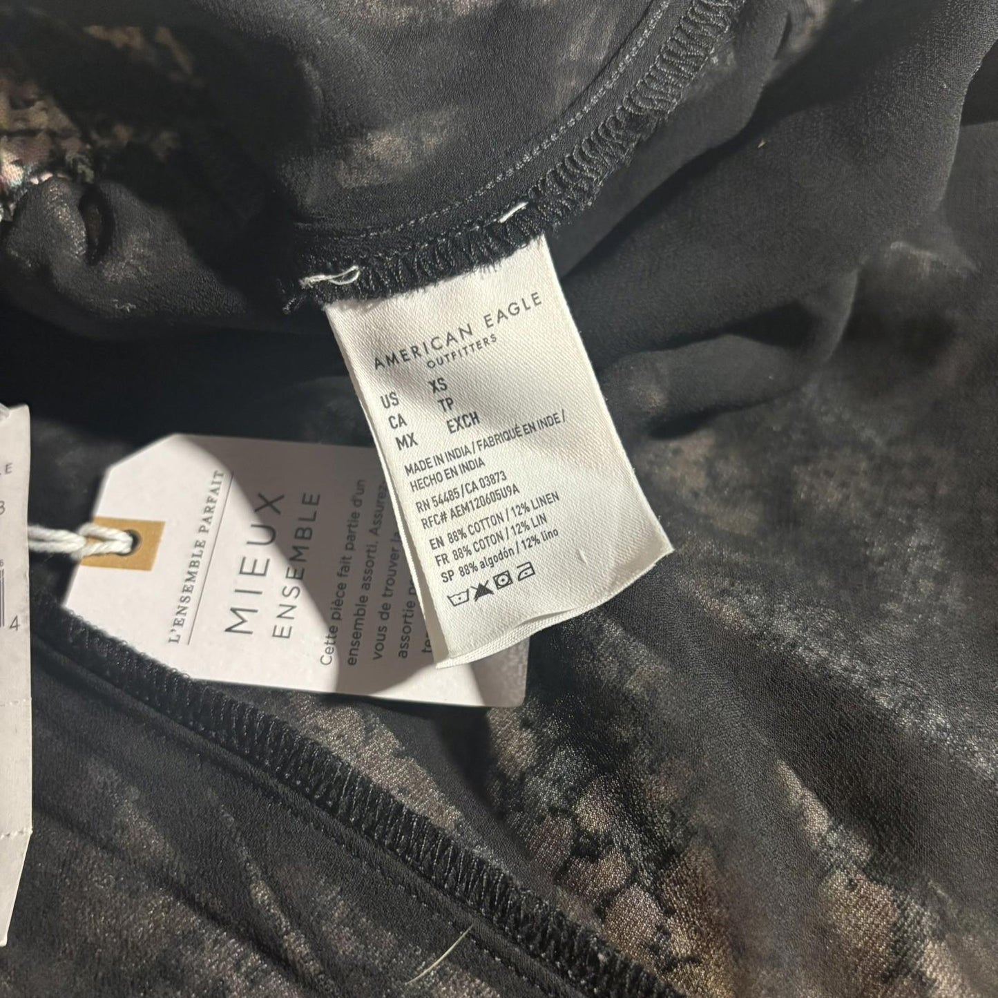 American Eagle Linen Ditsy Floral Mini Skirt A-Line Girly Black Pink Size XS