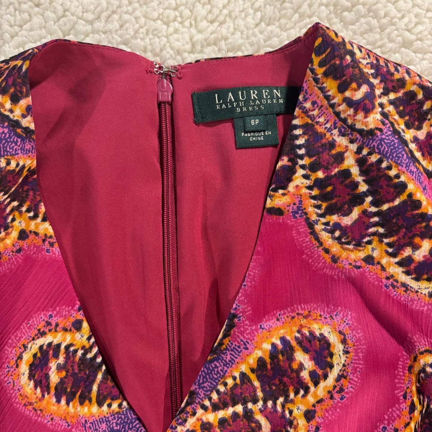 Lauren Ralph Lauren Dress Womens 6P Fuchsia Sleeveless Ruched Sheath Paisley
