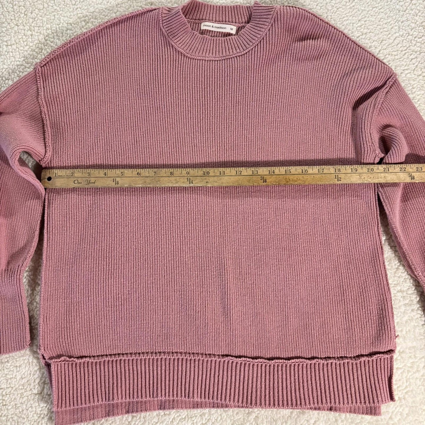Moon & Madison Pink Knit Sweater Size Medium Cozy Modest EUC