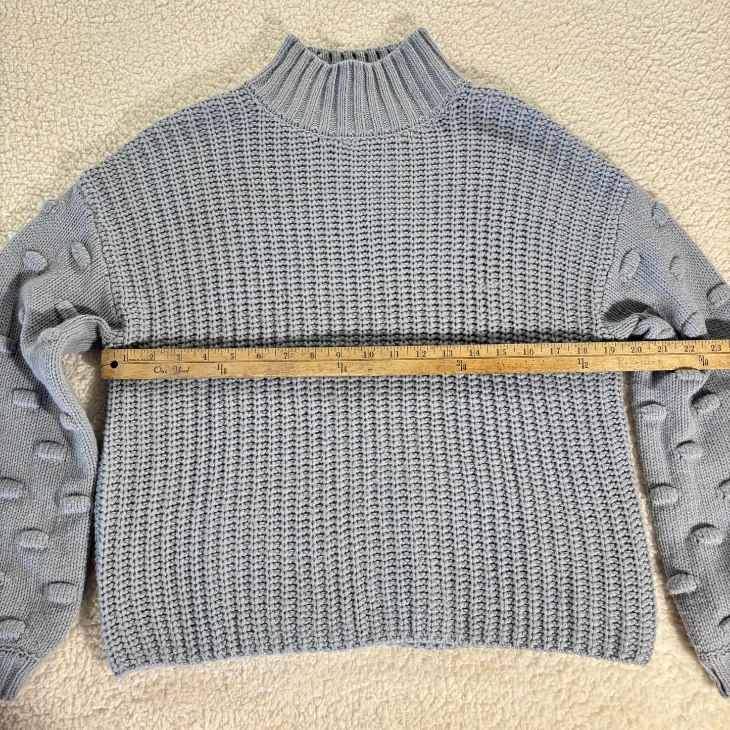 Moon & Madison Blue Puff Balloon Dot Sleeve Cropped Sweater Cozy Medium