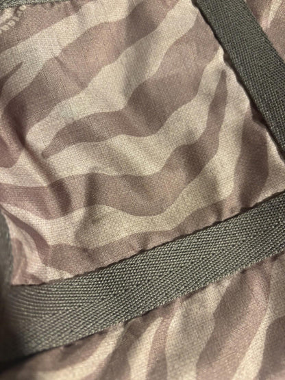 LeSportSac Everyday Expandable Crossbody Shoulder Bag Purse w/ Pouch Zebra print