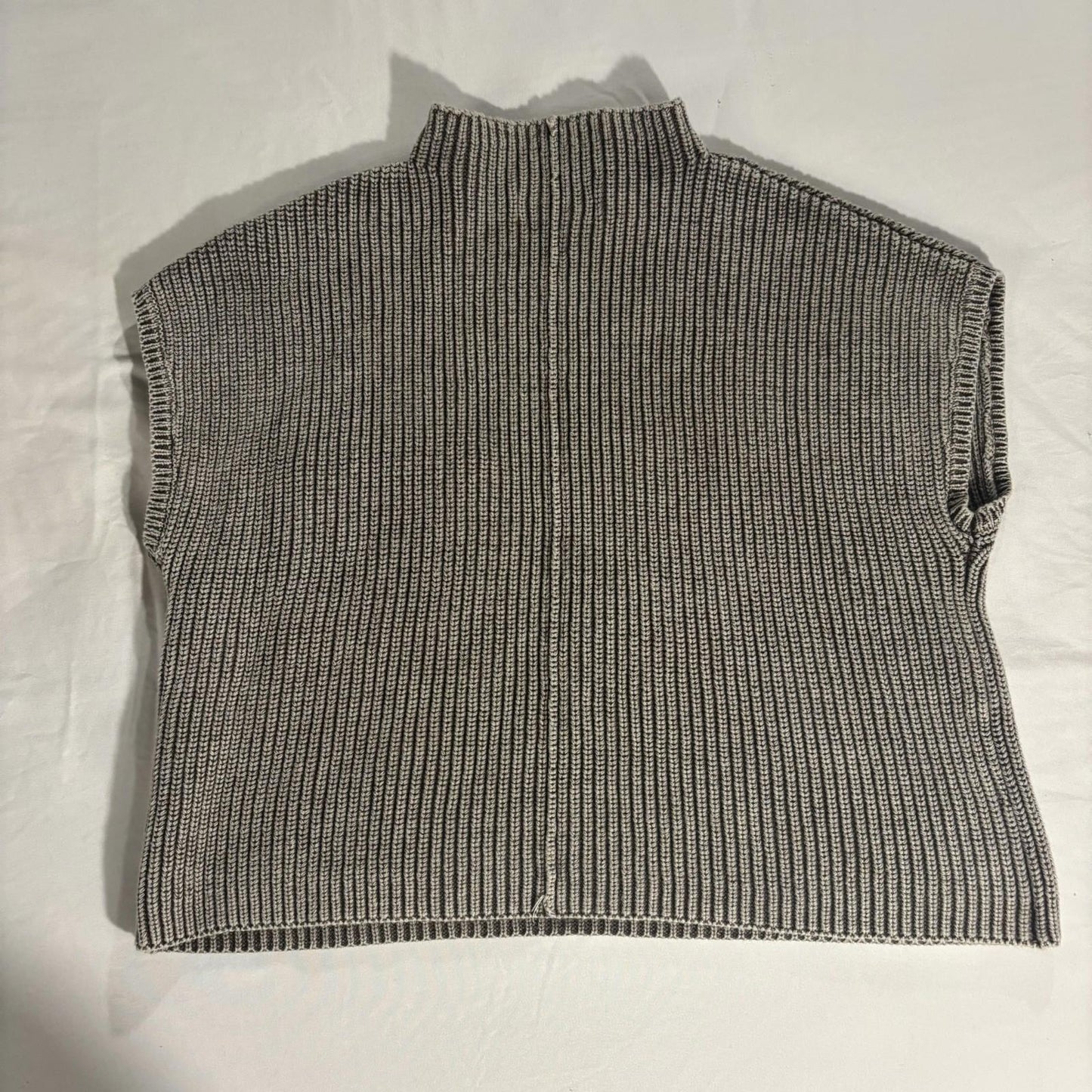 Zenana Mock Neck Knit Sleeveless Sweater w/Pocket, Casual Pullover- Sm EUC Mocha