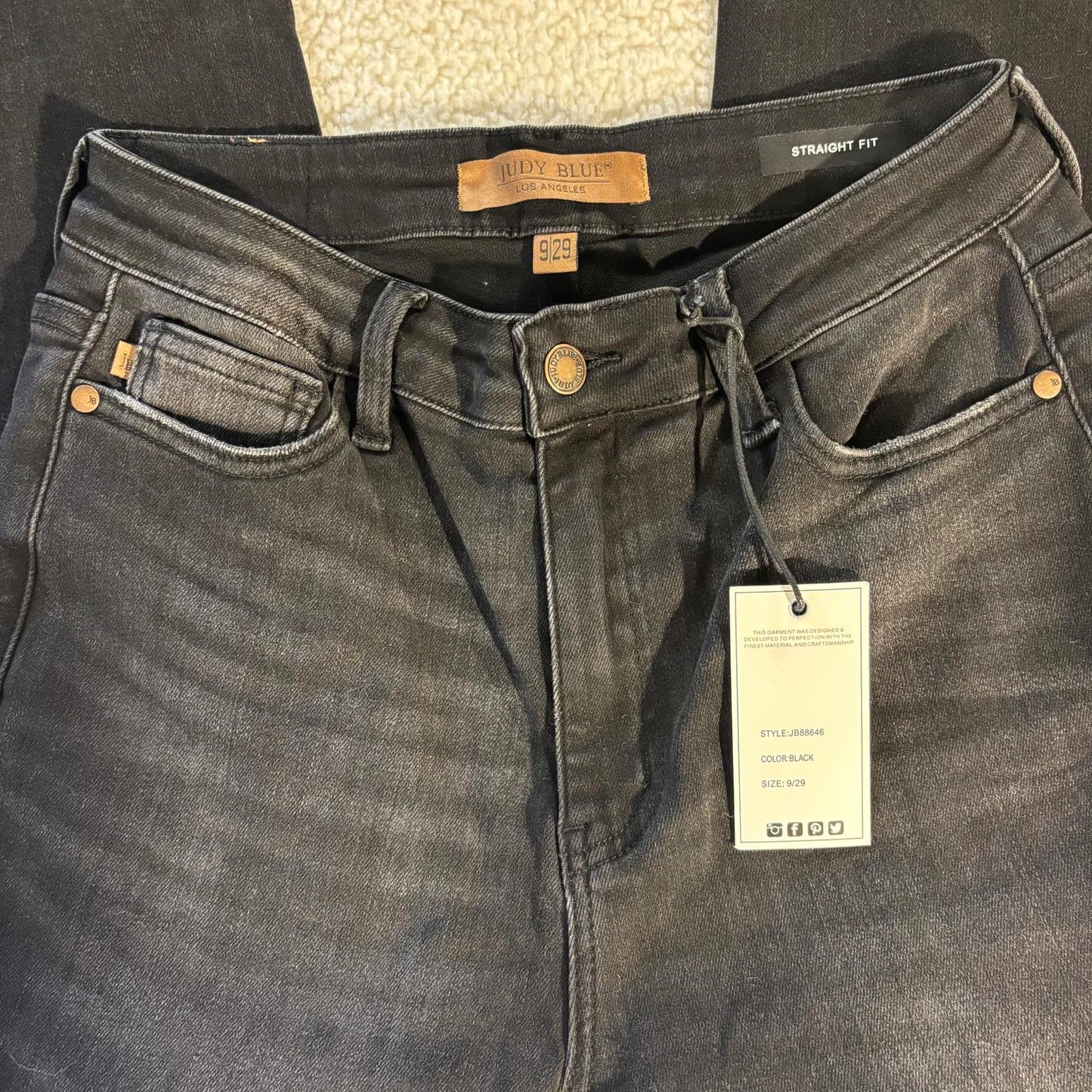 NWT JUDY BLUE Morgantown High Rise Straight Fit Black Jeans Sz 9/29 JB88646