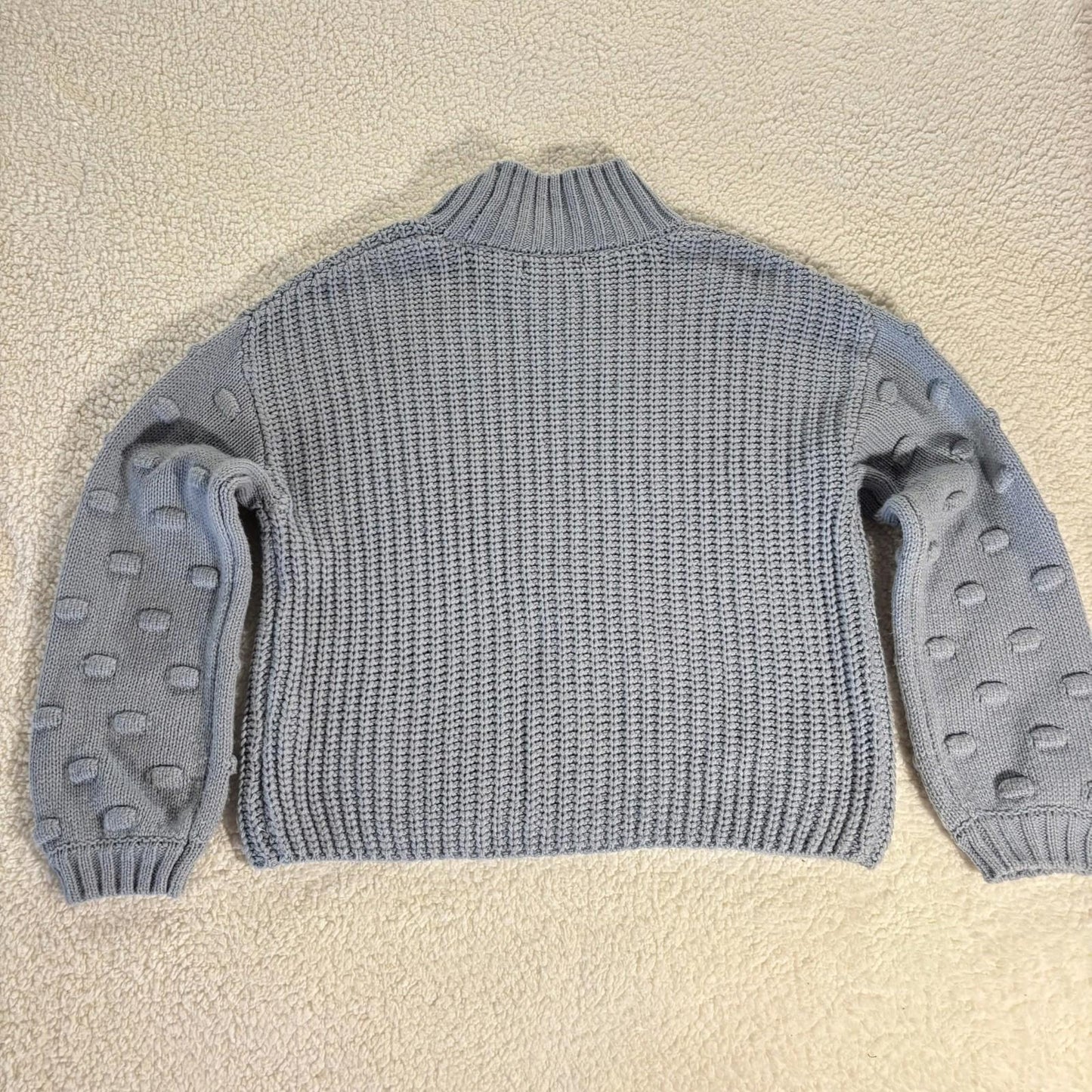 Moon & Madison Blue Puff Balloon Dot Sleeve Cropped Sweater Cozy Medium